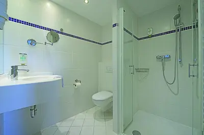 Ein Badezimmer in der Unterkunft Baltic Hotel Lübeck