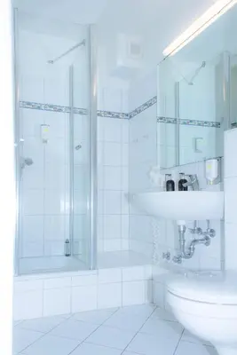 Ein Badezimmer in der Unterkunft Hotel Deutscher Kaiser