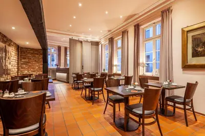 Ein Sitzbereich in der Unterkunft TOP CityLine Klassik Altstadt Hotel Lübeck