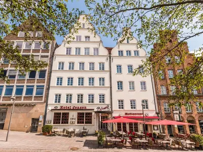 Das Gebäude in dem sich das Hotel befindet