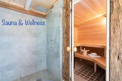 Ein Badezimmer in der Unterkunft FeWo SEEBLICK - Familien - Hunde - strandnah - Ostseeblick - Sauna & Wellness