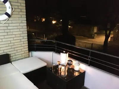 Ein Balkon oder eine Terrasse in der Unterkunft Ferienwohnung Strandbude 11 -Timmendorfer Strand
