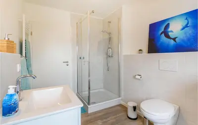 Ein Badezimmer in der Unterkunft Lovely Apartment In Timmendorfer-Strand