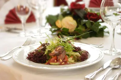 Essen im Hotel oder in der Nähe
