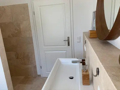 Ein Badezimmer in der Unterkunft Reethus Linda