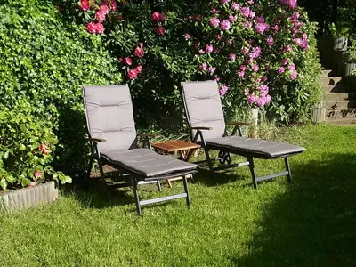 Ein Garten an der Unterkunft 1-Zimmer Apartment