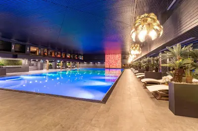 Der Swimmingpool an oder in der Nähe von PLAZA Premium Timmendorfer Strand