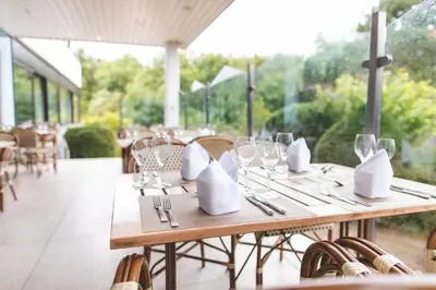 Ein Garten an der Unterkunft PLAZA Premium Timmendorfer Strand