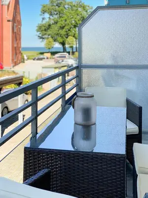 Ein Balkon oder eine Terrasse in der Unterkunft Ferienwohnung Reede 54