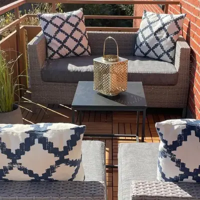 HAPPY PLACE mit Sonnen-Balkon und Stellplatz nur 400 m zum Strand