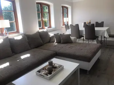 Ein Sitzbereich in der Unterkunft Ferienwohnung Familie Manthei