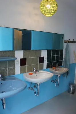 Ein Badezimmer in der Unterkunft schickSAAL*