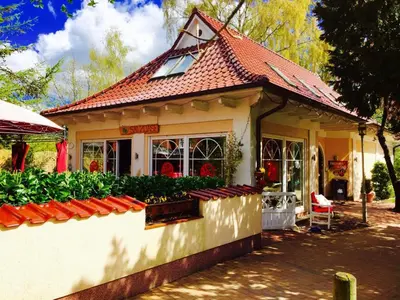 Ein Garten an der Unterkunft Salzoasen Apartment