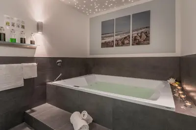 Ein Badezimmer in der Unterkunft Hotel Yachtclub