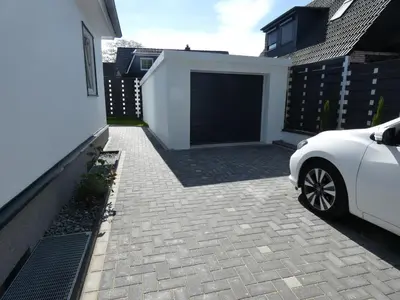 Das Gebäude in dem sich das Ferienhaus befindet