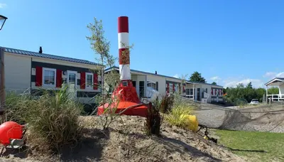 Ein Garten an der Unterkunft Pier98 19