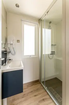 Ein Badezimmer in der Unterkunft Muschel 53