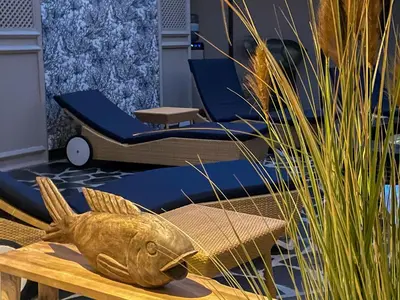 Ein Sitzbereich in der Unterkunft Grand Hotel Seeschlösschen Sea Retreat & SPA