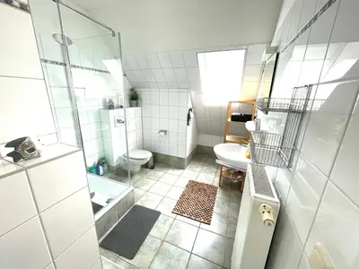 Ein Badezimmer in der Unterkunft Die Ostseeperle mit Pool 2