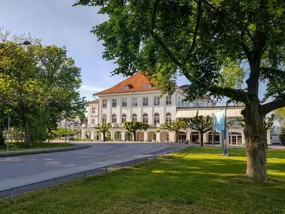 Das Gebäude in dem sich das Hotel befindet