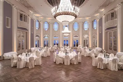 Ein Restaurant oder anderes Speiselokal in der Unterkunft ATLANTIC Grand Hotel Travemünde