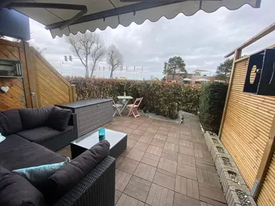 Ein Balkon oder eine Terrasse in der Unterkunft Stylische Ferienwohnung Scharbeutz TOP LAGE Strand