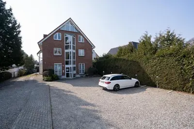Das Gebäude in dem sich die Ferienwohnung befindet