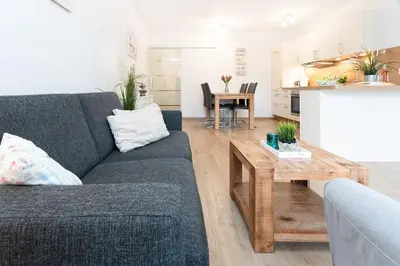 Ein Sitzbereich in der Unterkunft Strandvilla Augustusbad Unter'm Ostseestern