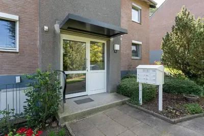 Das Gebäude in dem sich die Ferienwohnung befindet