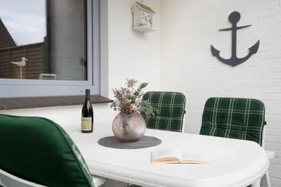 Ein Sitzbereich in der Unterkunft Badeweg 4 Kleiner Anker