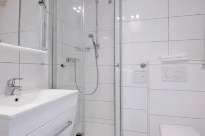 Ein Badezimmer in der Unterkunft Alte Bergstraße 6 Meerforelle