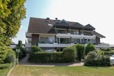 Das Gebäude in dem sich die Ferienwohnung befindet