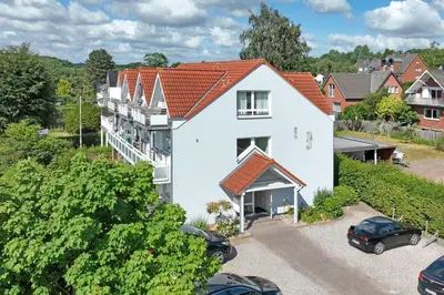 Das Gebäude in dem sich die Ferienwohnung befindet
