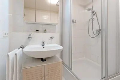 Ein Badezimmer in der Unterkunft Hansa-Residenz Wellenklang