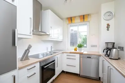 Küche/Küchenzeile in der Unterkunft Haus am Kurpark Timmendorfer Strand Wohnung 6