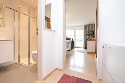 Ein Badezimmer in der Unterkunft Familyhaus- Wohnung 8