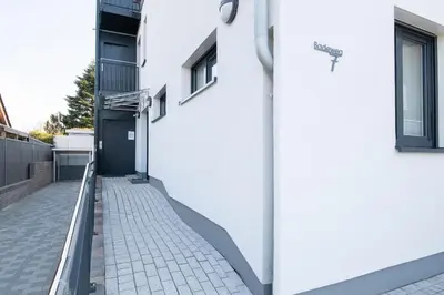 Das Gebäude in dem sich die Ferienwohnung befindet