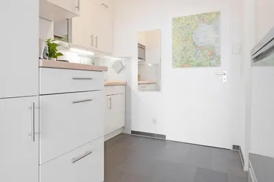 Küche/Küchenzeile in der Unterkunft Hang 13 Meerblick 18