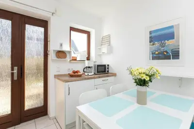 Küche/Küchenzeile in der Unterkunft Badeweg 4 Strandbutze