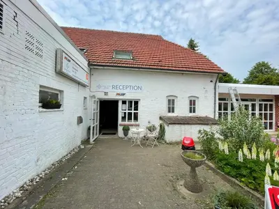 Das Gebäude in dem sich das Aparthotel befindet