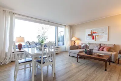Ein Sitzbereich in der Unterkunft Ferienwohnung Meeresleuchten