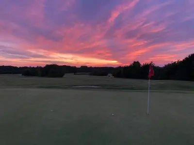 Blick auf den Sonnenuntergang/Sonnenaufgang von des Ferienhauses aus oder aus der Nähe