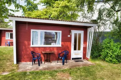 Das Gebäude in dem sich das Ferienhaus befindet