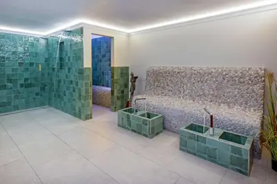 Ein Badezimmer in der Unterkunft Romantik Hotel Friederikenhof Hotel Restaurant & Spa