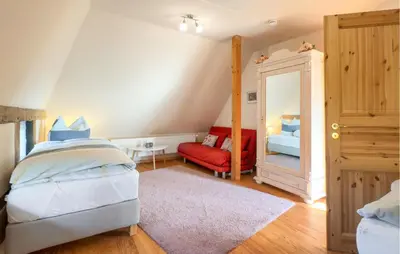 Ein Bett oder Betten in einem Zimmer der Unterkunft 3 Bedroom Cozy Home In Thandorf