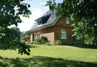 Ein Garten an der Unterkunft Gästehaus Kibbel