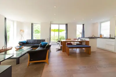 Ein Sitzbereich in der Unterkunft Ferienwohnung Zeitfenster Haffkrug