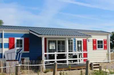 Das Gebäude in dem sich das Ferienhaus befindet