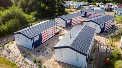 Das Gebäude in dem sich das Ferienhaus befindet