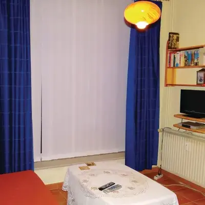 Gorgeous Apartment In Schönberg